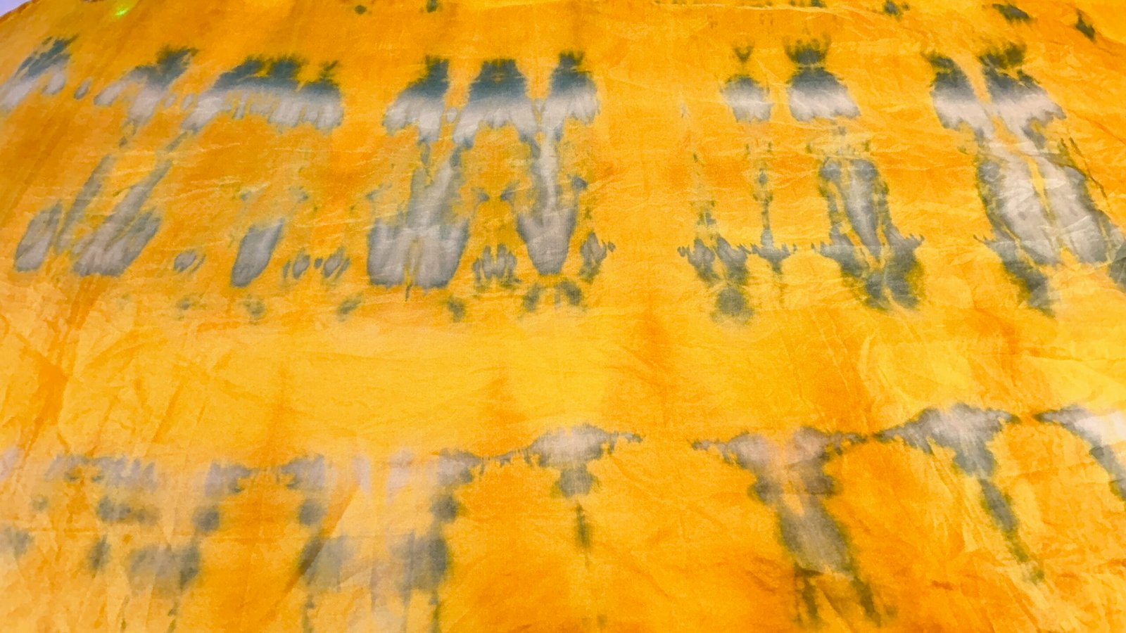 Silk Detail, Super Flow Flyer is a performance kite you can fly anywhere, without any wind, with LED lights for a groovy light show at night!