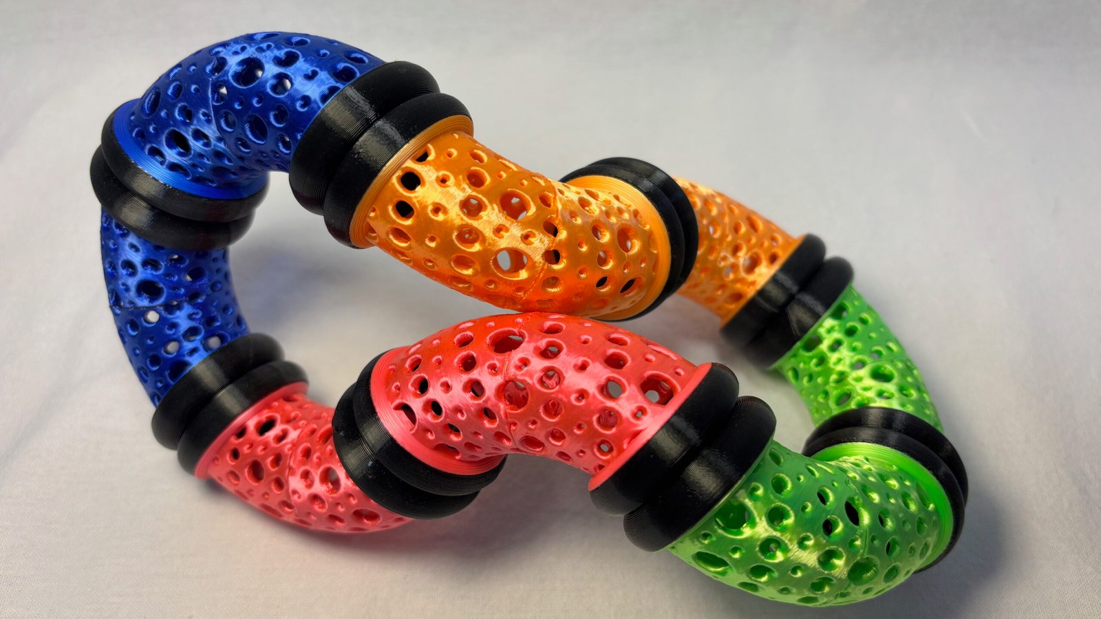 Build Super Flow Tubes into a groovy LED marble run sculpture you can display, play and dance with! Patent Pending # 19/203,500.