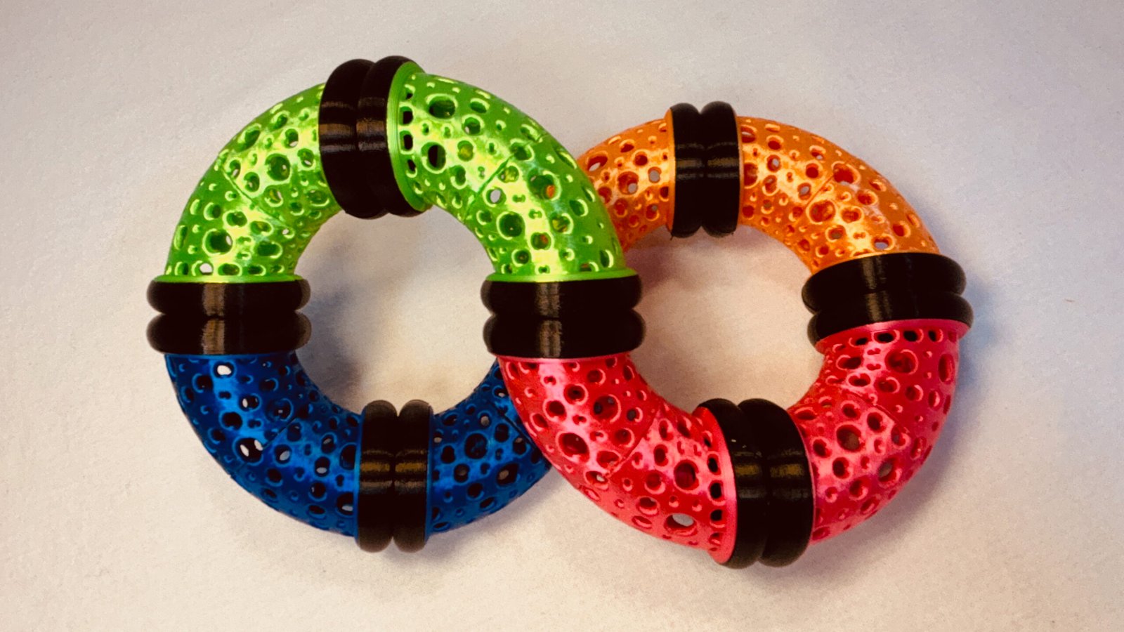 Build Super Flow Tubes into a groovy LED marble run sculpture you can display, play and dance with! Patent Pending # 19/203,500.